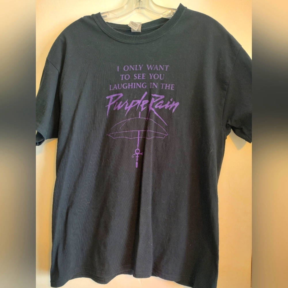 Women's black Prince T-shirt size Large
